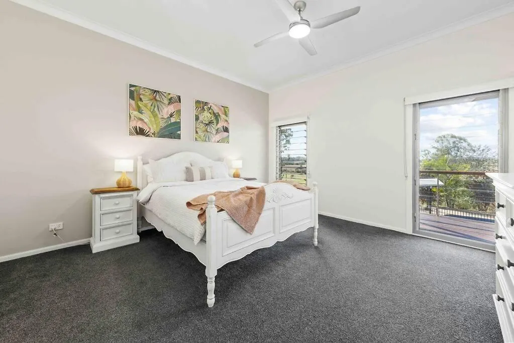 Riverbend Ranch Tamborine Holiday home