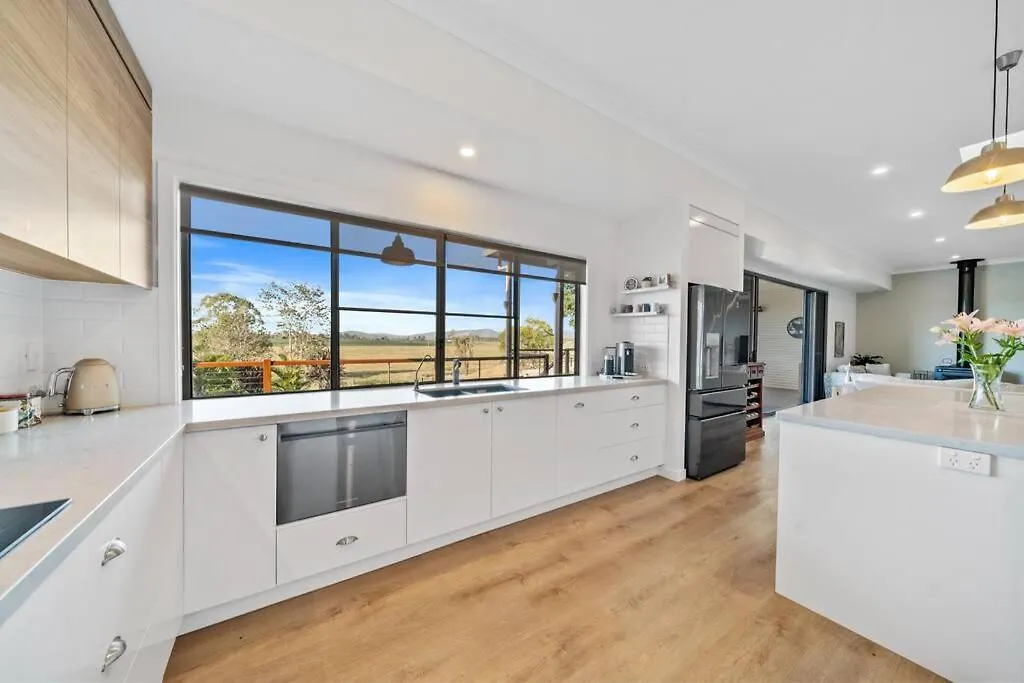 Holiday home Riverbend Ranch Tamborine Australia