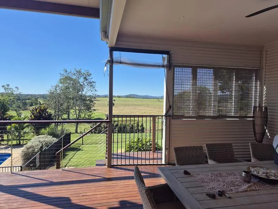 Riverbend Ranch Tamborine Holiday home