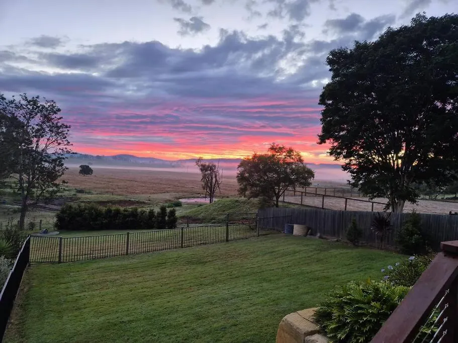 Holiday home Riverbend Ranch Tamborine Australia