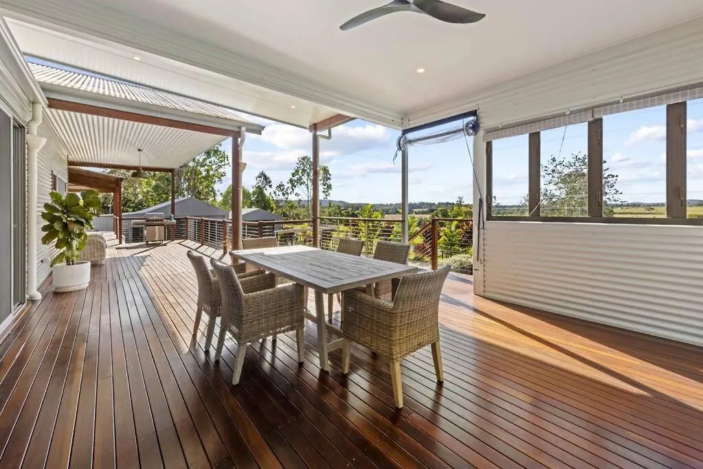 Riverbend Ranch Tamborine 0*,