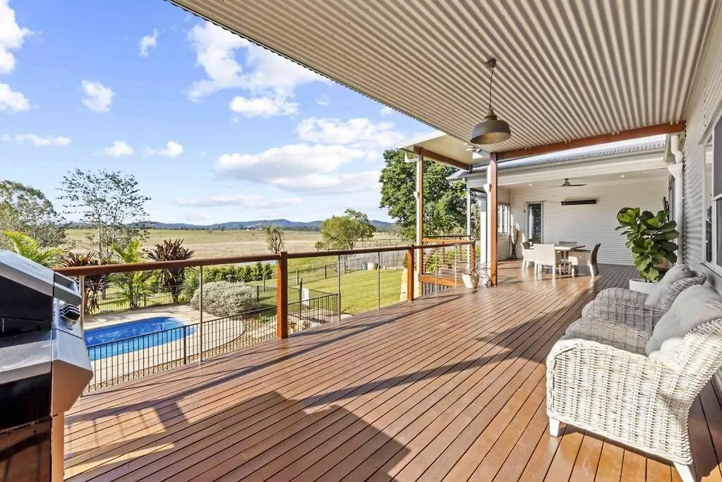 Riverbend Ranch Tamborine Holiday home